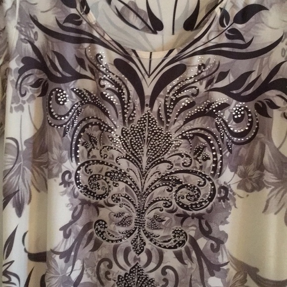 Lady Noiz Tunic Blouse - Picture 2 of 4